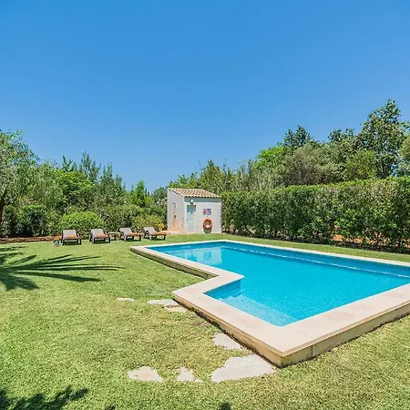 Holiday home Tugores *